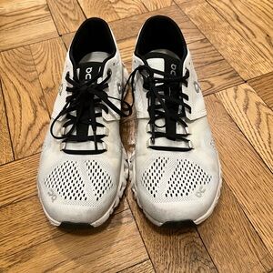 On Cloud X Running Shoes